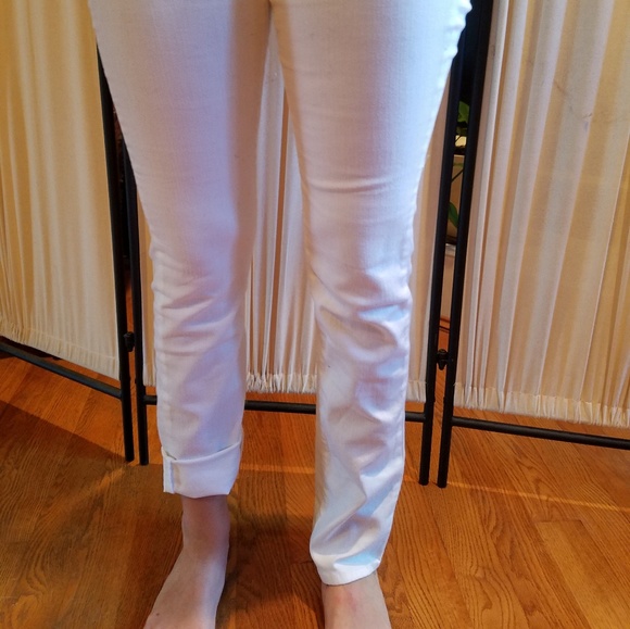 🆕️NWT Daisy Fuentes white stretch denim jeans - Picture 2 of 5